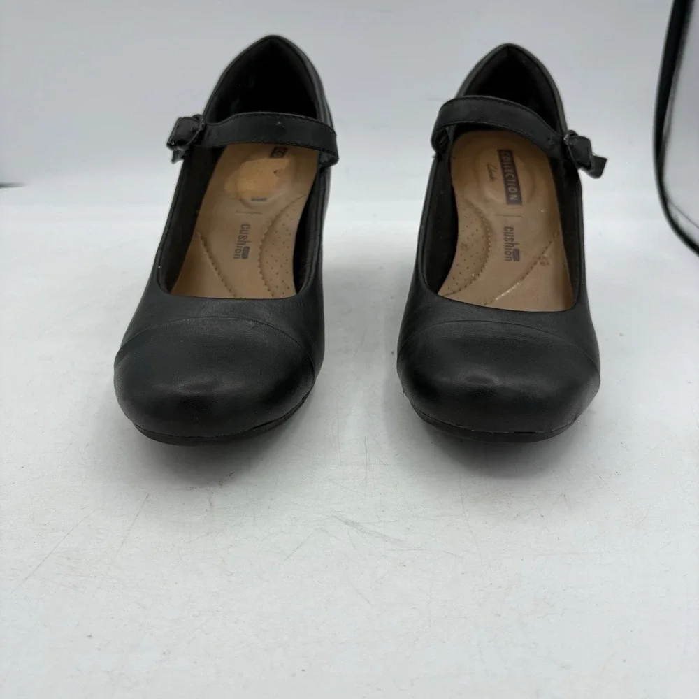 Clarks pre owned